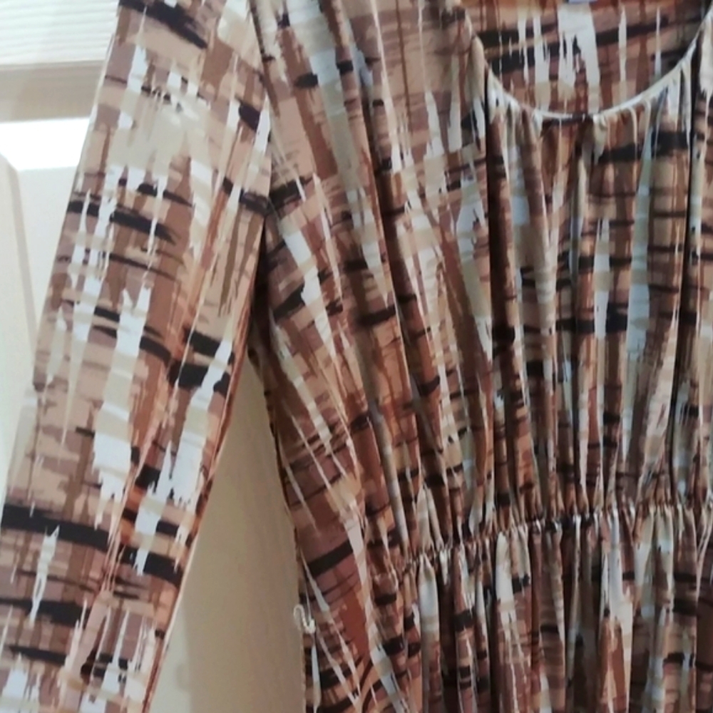 Simply Vera Autumn Watercolor longsleeve beige neutrals dress fits Medium - Picture 2 of 6